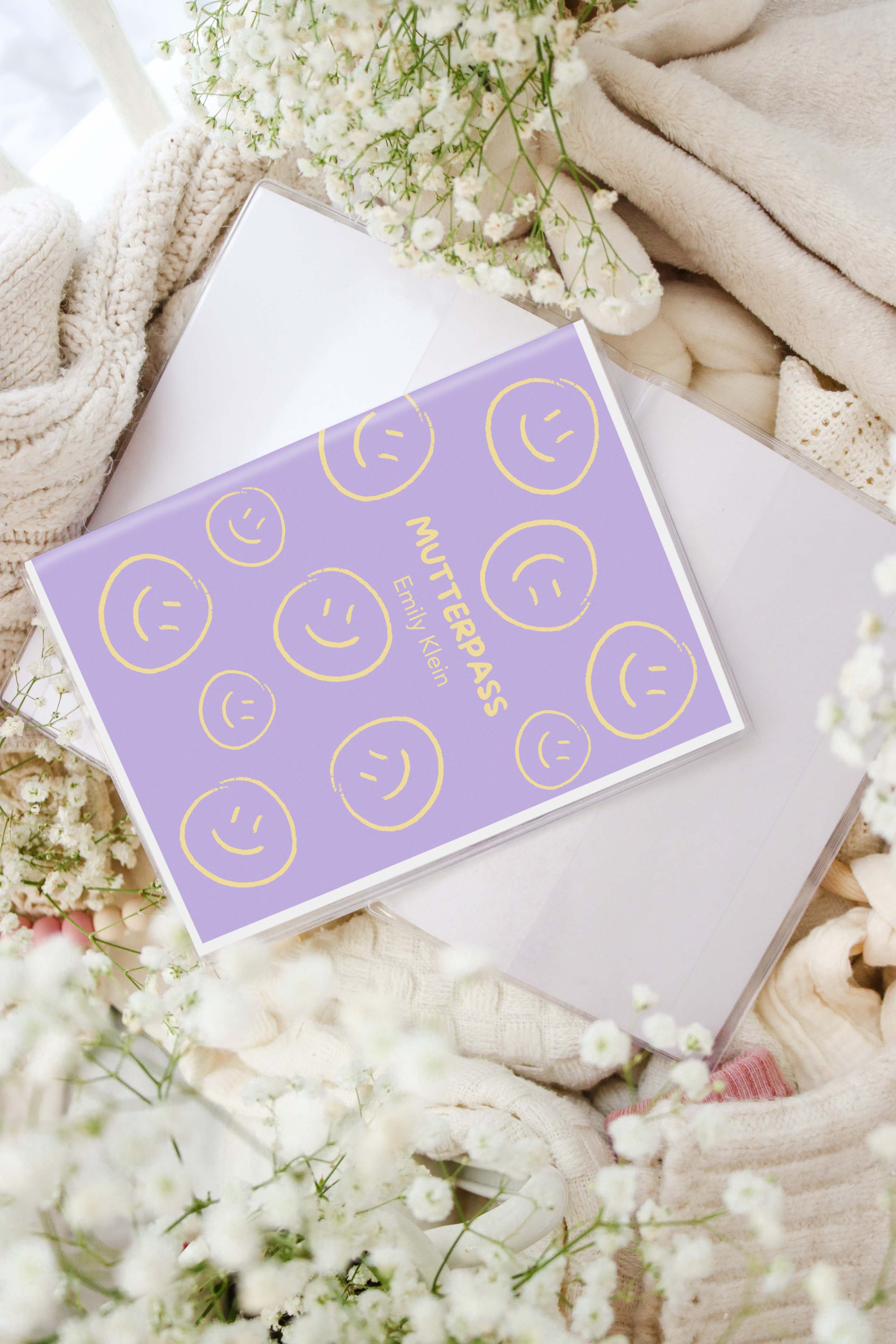 Mutterpasshülle personalisiert Geschenk Mommy to be Smileys purple lila JoliCoon